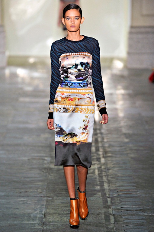 wearable-trends-mary-katrantzou-fall-2011-rtw-london-fashion-week